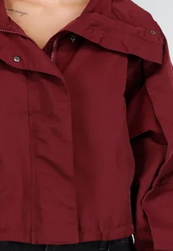 Cropped Lightweight Jas in Bordeauxrood met Brede Kraag