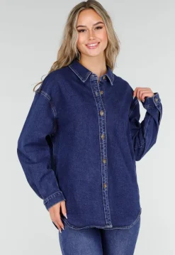 Donkerblauw Denim Overhemd met Oversized Pasvorm en Knoopsluiting