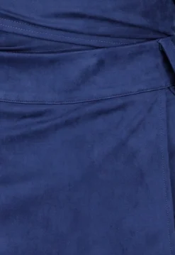 Donkerblauw Suède Look Skort met Riemlusjes