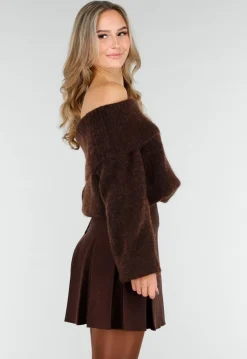 Donkerbruine Gebreide Off Shoulder Trui met Wol en Losse Pasvorm