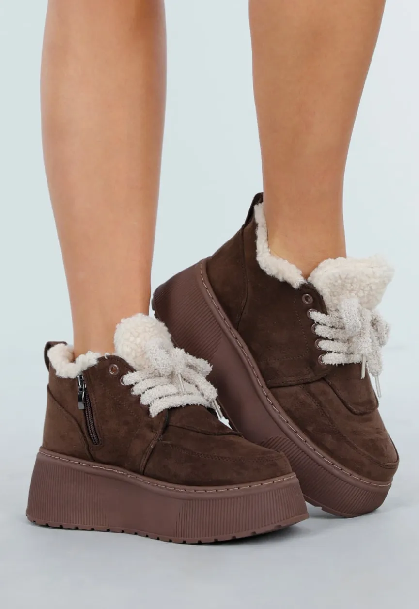 Donkerbruine Suède Sneakers met Plateauzool En Warme Voering