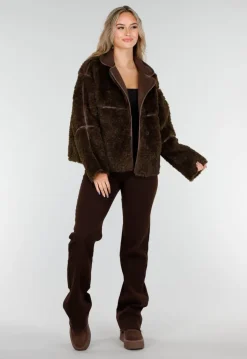 Donkerbruine Teddy Jas met Knoopsluiting