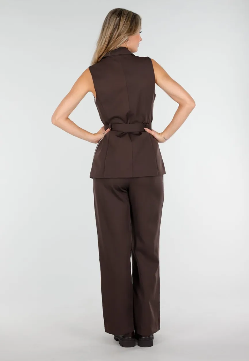 Donkerbruine Two Piece Set met Mouwloos Gilet en Rechte Broek met Witte Strepen