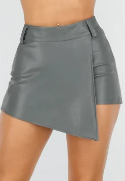 Donkergroene Lederlook Asymmetrische Skort met Schuine Overslag