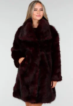 Donkerrode Faux Fur Jas met Brede Reverskraag