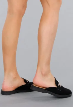 Elegante Zwarte Suède Loafers met Gouden Schakel En Puntneus