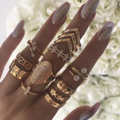 Gouden Vintage Dertiendelige Ringen Set