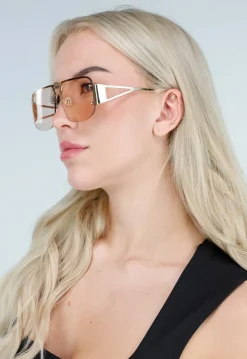 Goudkleurige Aviator Zonnebril met Oranje Gradient Glazen en Metaal Frame