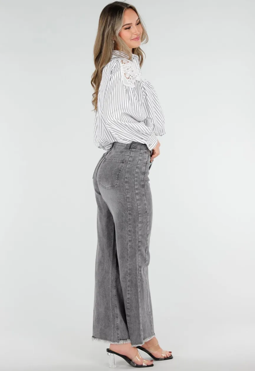 Grijze High Waist Straight Leg Jeans met Rafelige Zoom