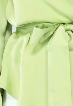 Groene Satijnen Overslag Blouse met Ceintuur