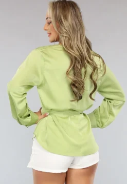 Groene Satijnen Overslag Blouse met Ceintuur