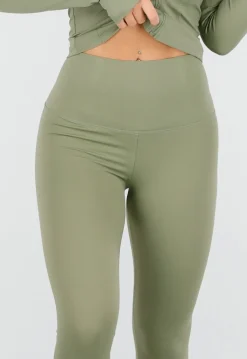 Groene Sportset met Strakke Legging en Sportjack