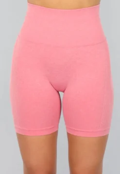 Koraal Kleurige Sport Short met Scrunch