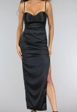 Lange Zwarte Satin Jurk met Split