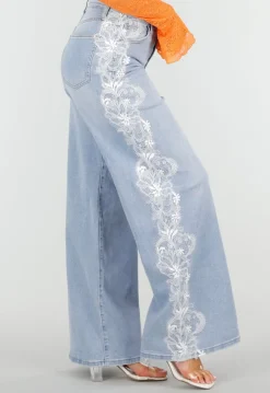 Lichtblauwe Denim Wide Leg Jeans met Kantdetail en Hoge Taille
