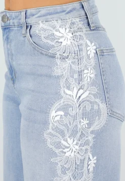Lichtblauwe Denim Wide Leg Jeans met Kantdetail en Hoge Taille
