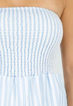 Lichtblauwe Gestreepte Strapless Playsuit met Gesmokte Taille en Ruches