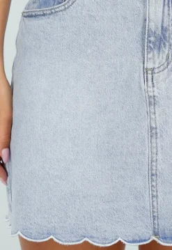 Lichtblauwe Stretch Denim Rok met Geschulpte Zoom
