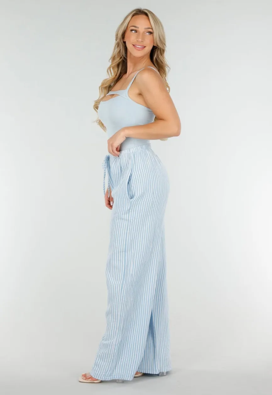 Lichtblauwe Stretch Top met Cut-Out, Pads en Smalle Bandjes