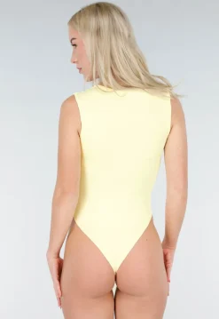 Lichtgele Body met Vierkante Hals en Brede Bandjes