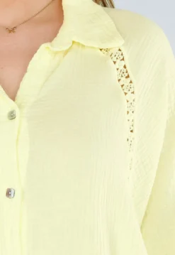 Lichtgele Katoenen Blouse met Knoopjes en Vleermouwen