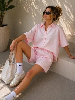 Lichtroze Blouse Set met Korte Mouwen en Shorts