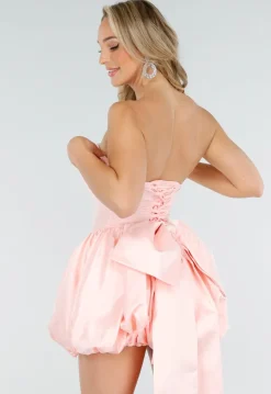 Lichtroze Strapless Jurk met Ballonrok en Afneembare Strik