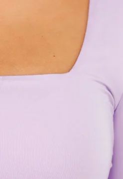 Lila Stretch Top met Vierkante Hals en Lange Mouwen