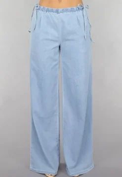 Low Waist Tall Wide Leg Jeans met Strikdetails