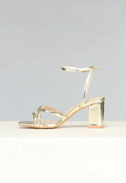 Metallic Gouden Strap Hakken met Lage Hak