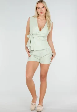 Mintgroene Linnenlook Short met Plooien en Rechte Pijpen