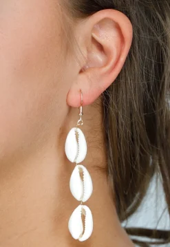 Oorhangers met Drie Witte Kauri Schelpjes