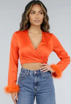 Oranje Satin Crop Top met Veertjes