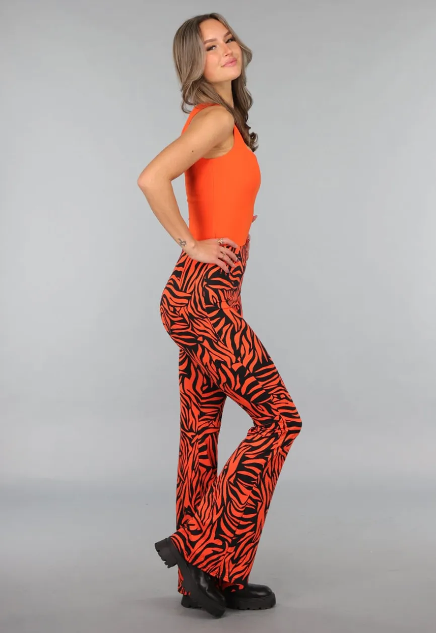 Oranje Top met Vierkant Uitgesneden Hals