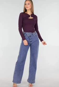 Paarse Top met Cut Out Detail