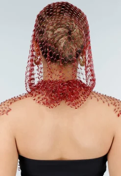 Rode Fishnet Top met Capuchon en Strass Steentjes