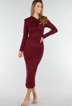 Rode Midi Jurk met Lange Mouwen en Goudkleurige Ringdetail