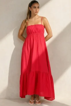 Rode Mousseline Maxi Jurk met Spaghettibandjes en Smokdetail