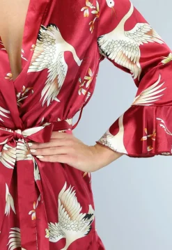 Rode Satin Kimono met Ruches en Print