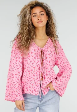 Roze Blouse met Rode Bloemenprint en Striksluiting Voor