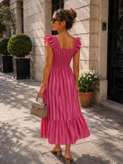 Roze Gestreepte Midi Jurk met Smockdetail en Ruffle Mouwen
