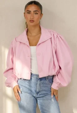 Roze Kort Jasje met Pofmouwen en Knoopsluiting