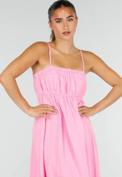 Roze Mousseline Maxi Jurk met Spaghettibandjes en Smokdetail