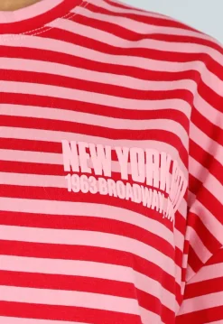 Roze Rode Gestreepte Oversized T-shirt met Tekstprint