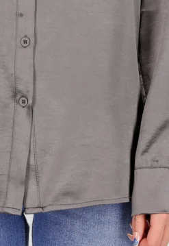 Satijnen Blouse Grijs met Lange Mouwen En Knoopsluiting