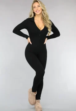 Stretchy Zwarte Rib Jumpsuit met Knoopjes
