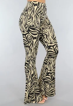 Tall Elastische Beige Zebra Broek met Wijduitlopende Pijpen