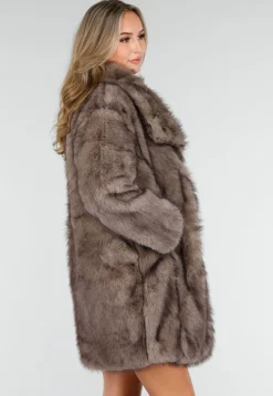 Taupe Faux Fur Jas met Oversized Kraag en Rechte Pasvorm