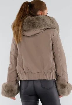 Taupe Korte Jas met Imitatiebontkraag
