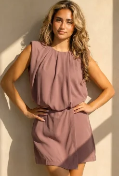 Taupe Mouwloze Playsuit met Overslagrok en Schoudervulling